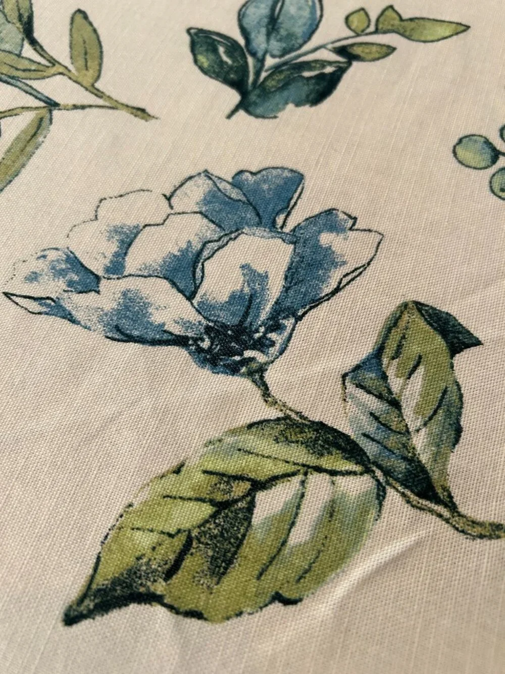 Better Homes & Gardens Floral Cotton Polyester Tablecloth 66